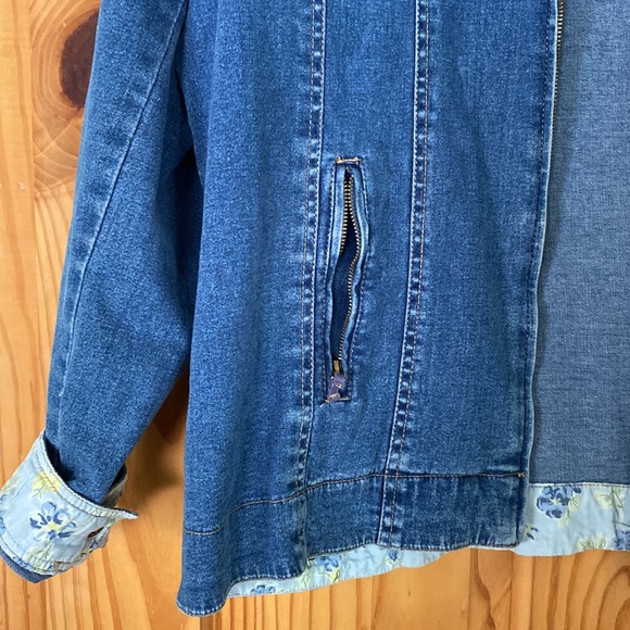 vintage denim jacket - Picture 2 of 4